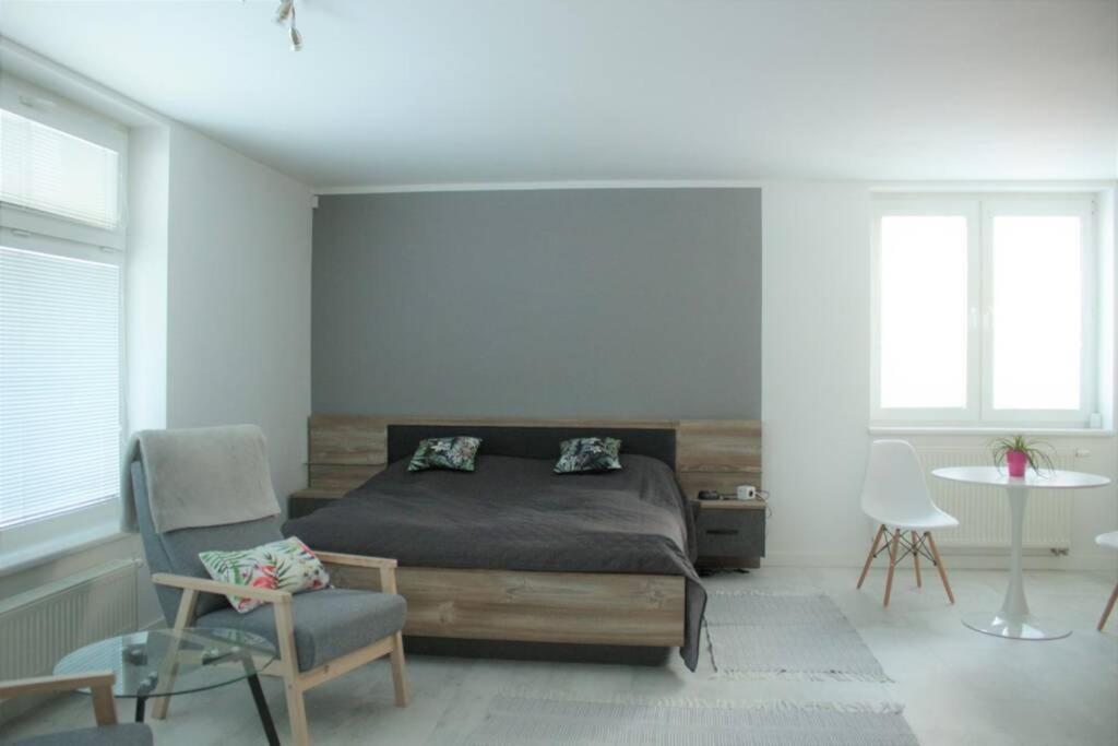 Apartman - Dlhe Diely Appartement Bratislava Buitenkant foto