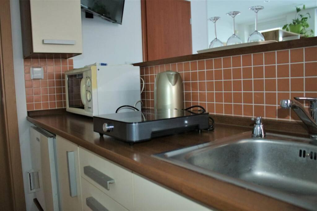 Apartman - Dlhe Diely Appartement Bratislava Buitenkant foto